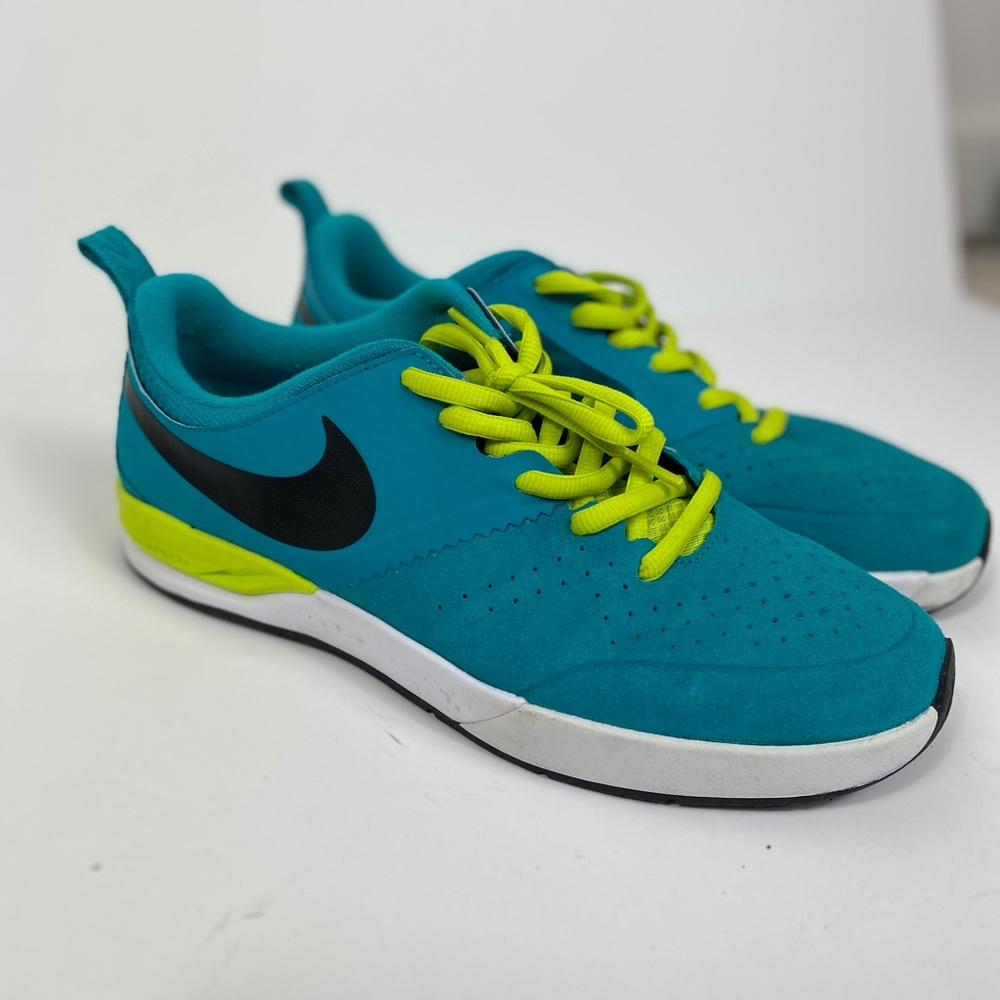 Teal Nike Luarlon size 9.5